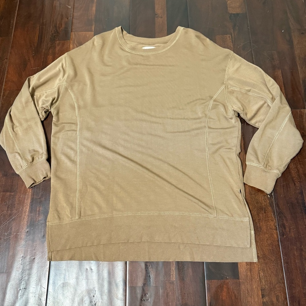 Altar’d State Long Sleeve Tunic Shirt Sweatshirt Women’s Size Medium Soft